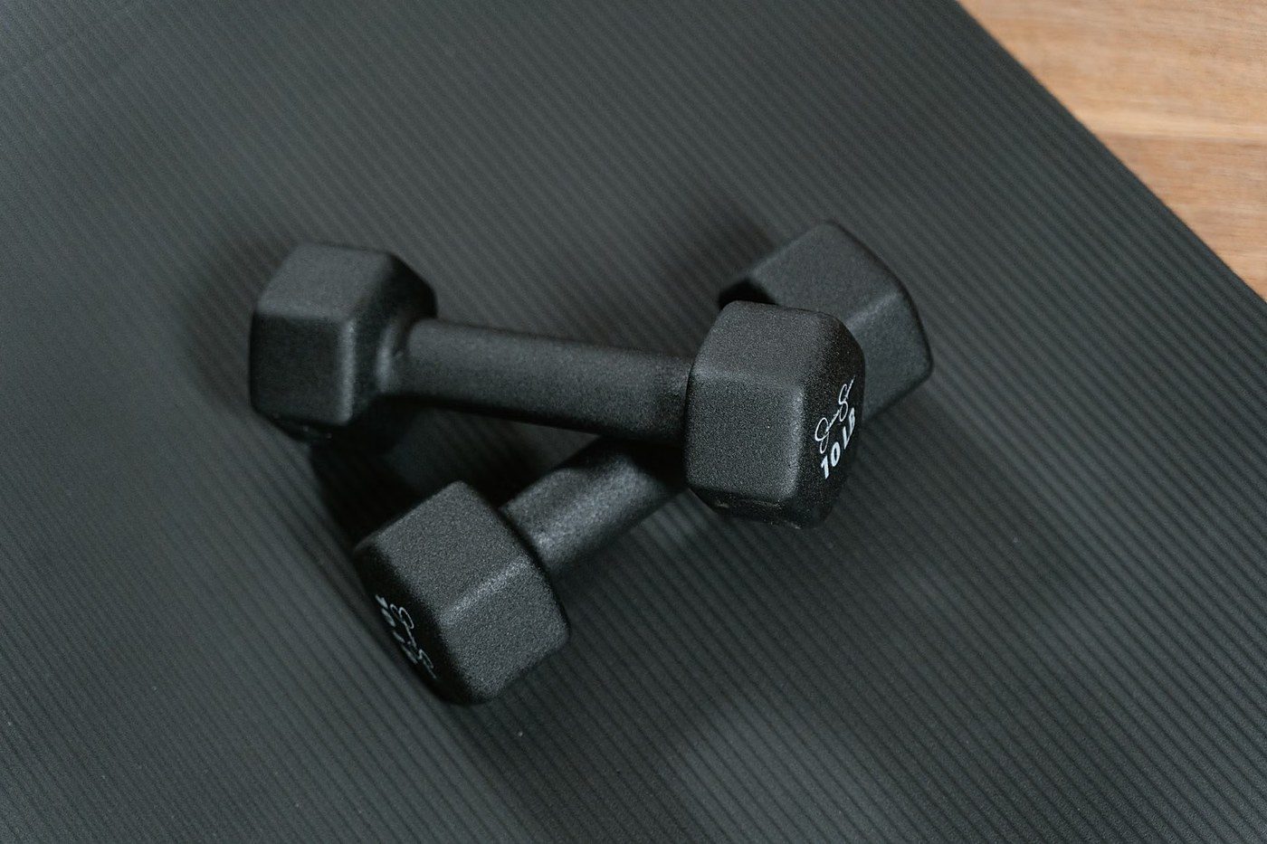 Wageningen trial finds vegan diet shrinks muscle in seniors unless they lift weights